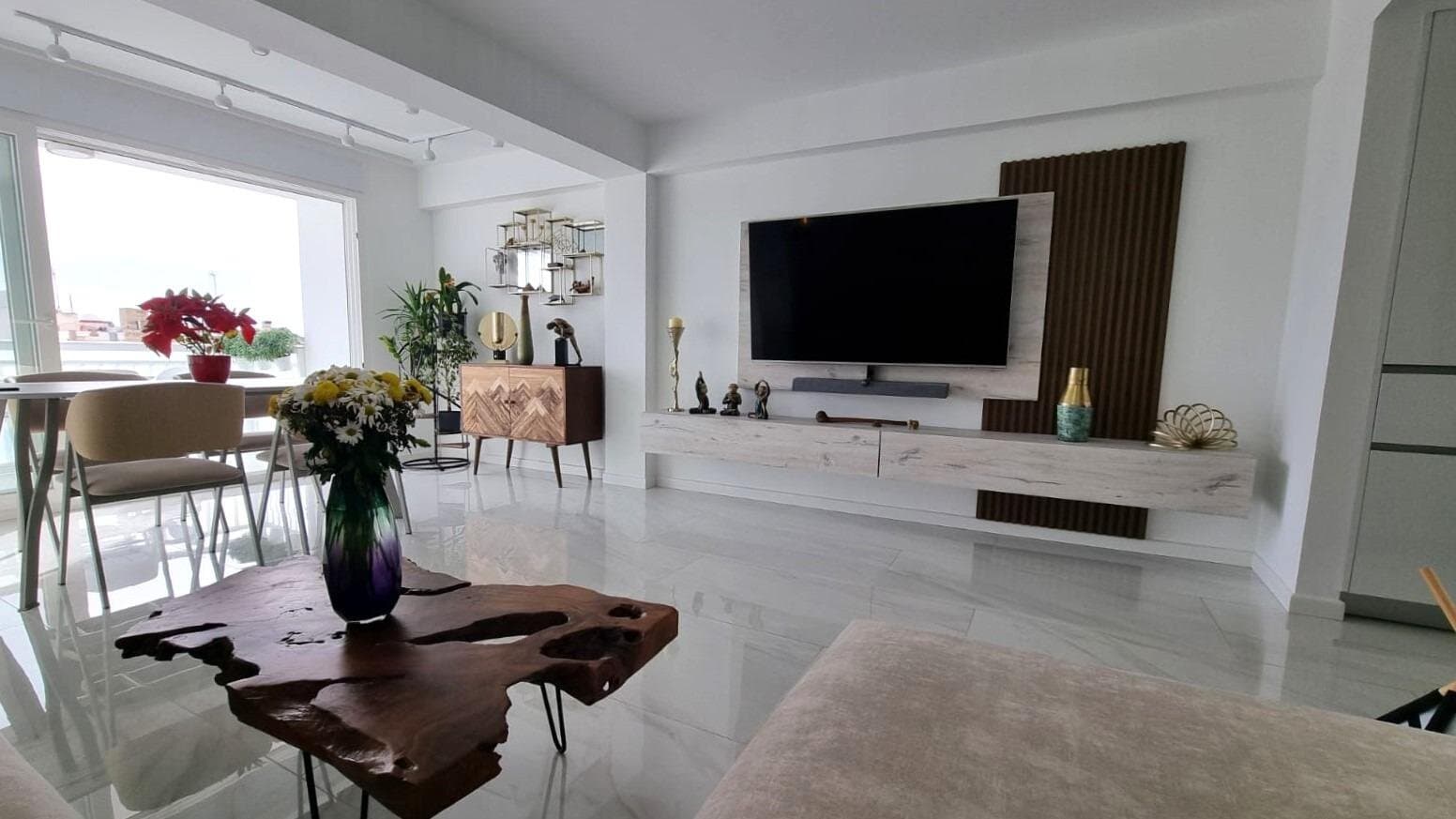 2-Bedroom Apartment in Torrevieja - 2
