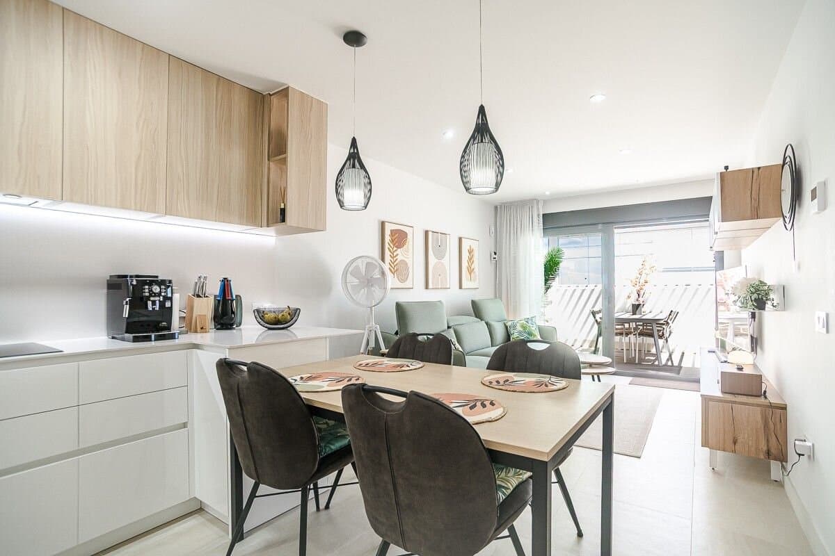 3-Bedroom Apartment in Lago Jardin, Torrevieja - 11