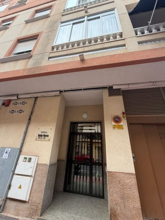 2-Bedroom Apartment in Centro, Torrevieja - 11