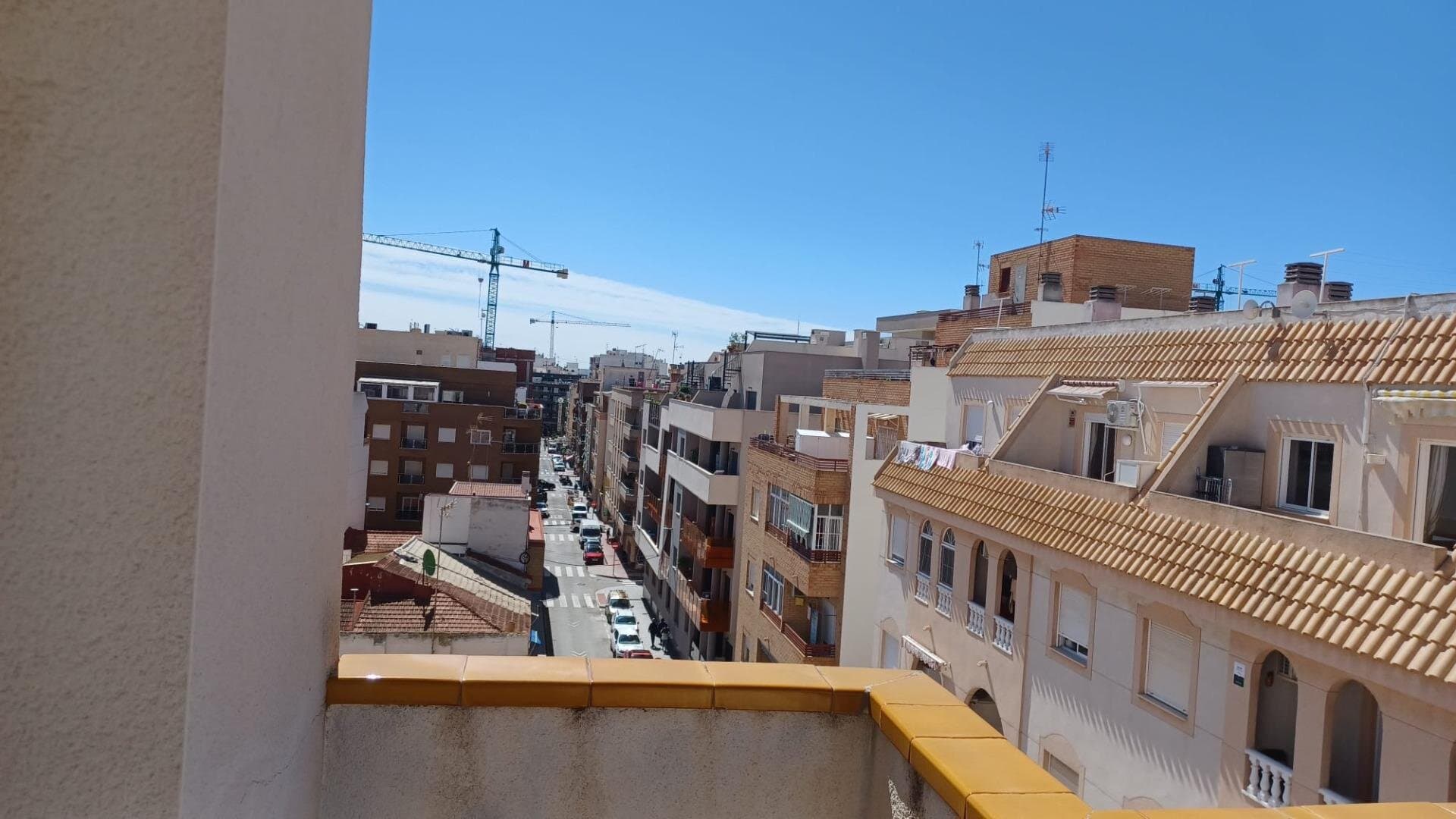 3-Bedroom Penthouse in Torrevieja, Torrevieja - 12