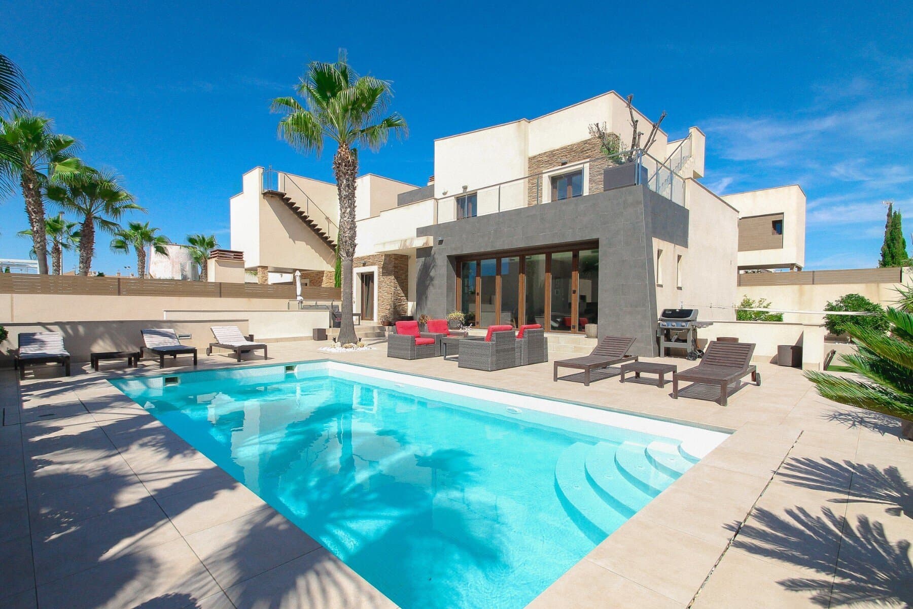 Villa de 4 Dormitorios en Torreblanca, Torrevieja