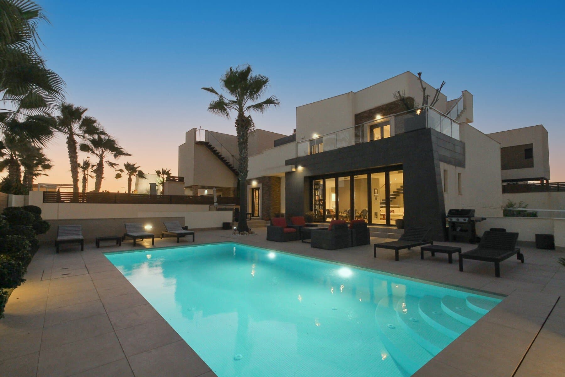Villa de 4 Dormitorios en Torreblanca, Torrevieja - 2