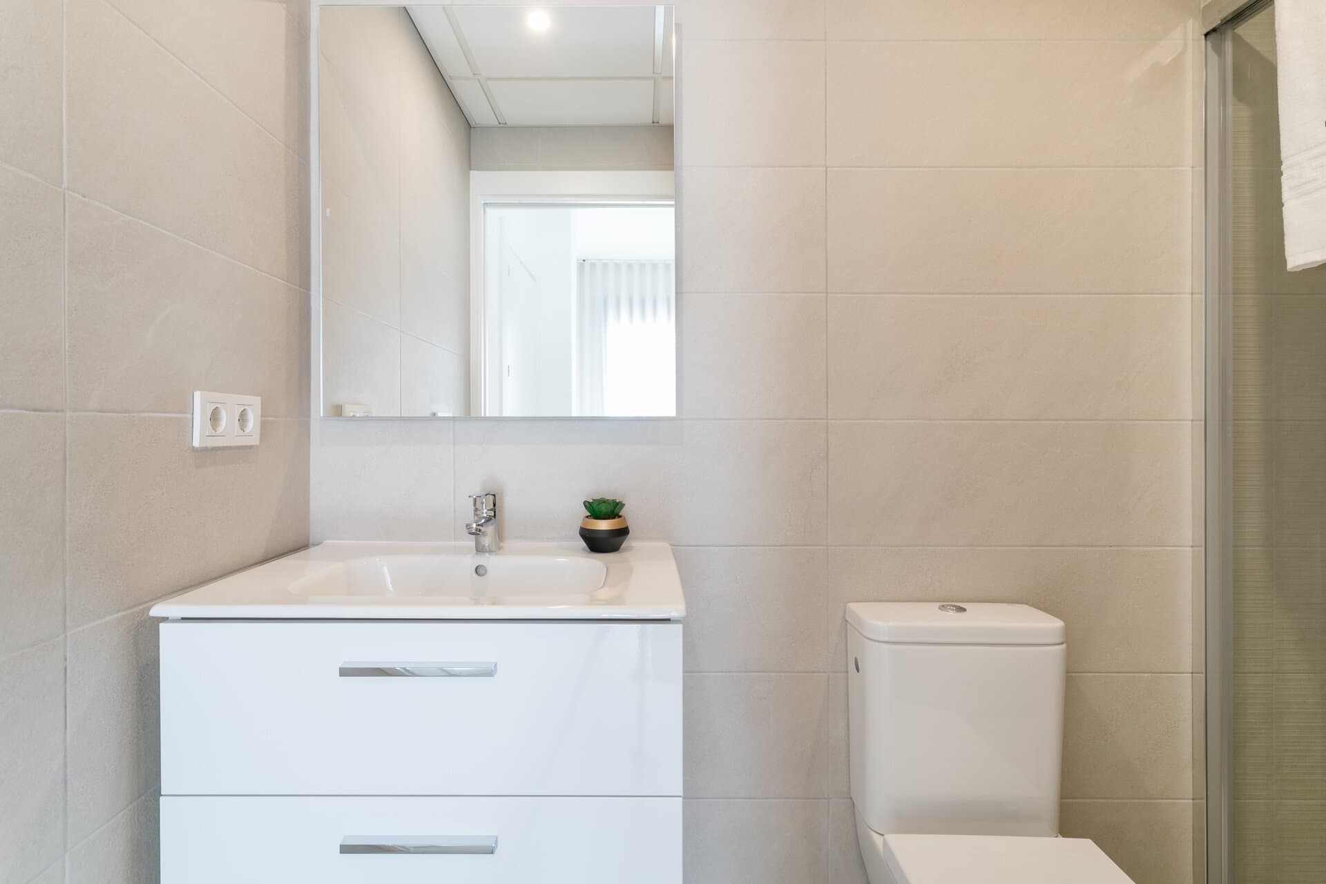 3-Bedroom Penthouse Apartment in Torrevieja - 11