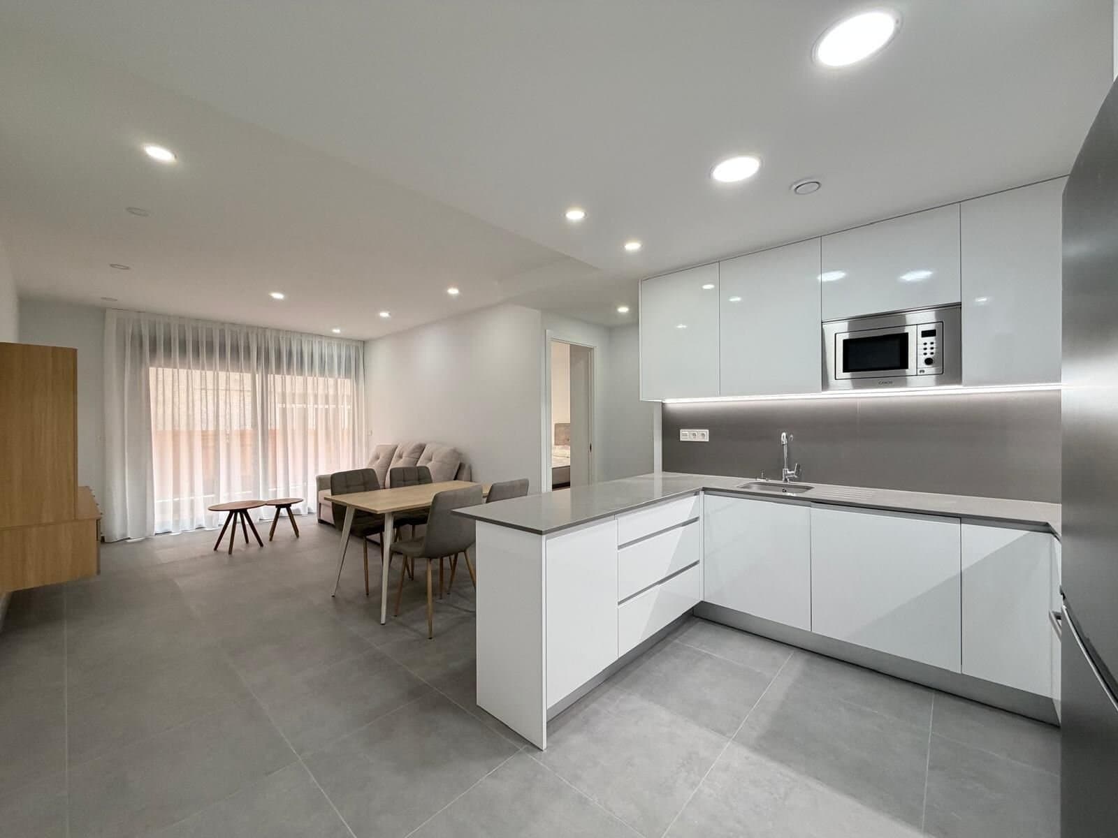 3-Bedroom Apartment in Estacion de Autobuses, Torrevieja - 16