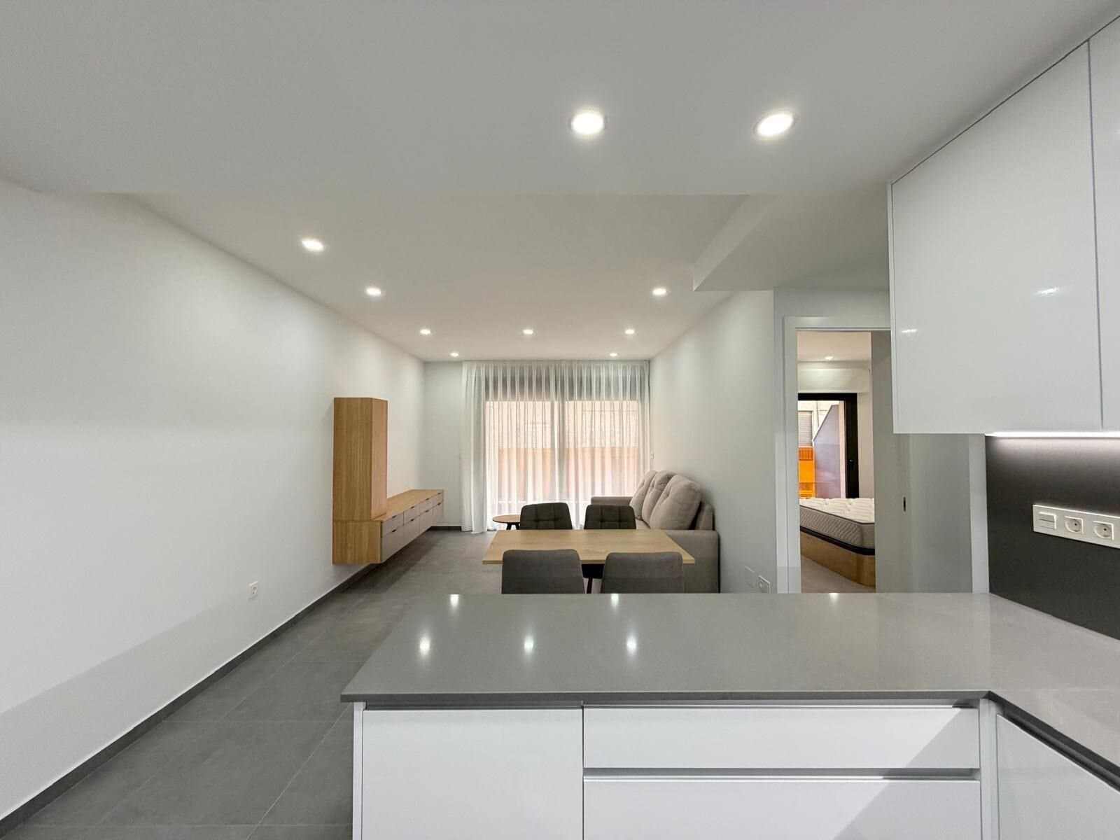 3-Bedroom Apartment in Estacion de Autobuses, Torrevieja - 23