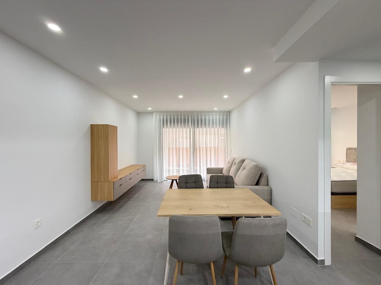 3-Bedroom Apartment in Estacion de Autobuses, Torrevieja - 24