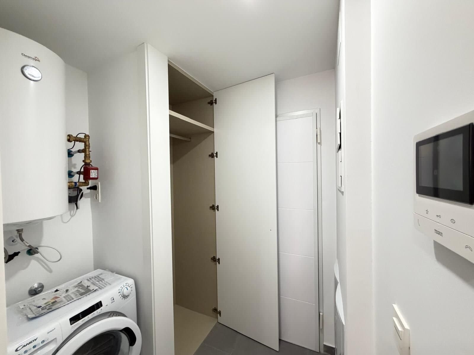 3-Bedroom Apartment in Estacion de Autobuses, Torrevieja - 4