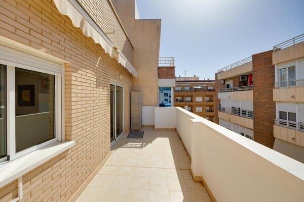 3-Bedroom Penthouse in Torrevieja, Torrevieja