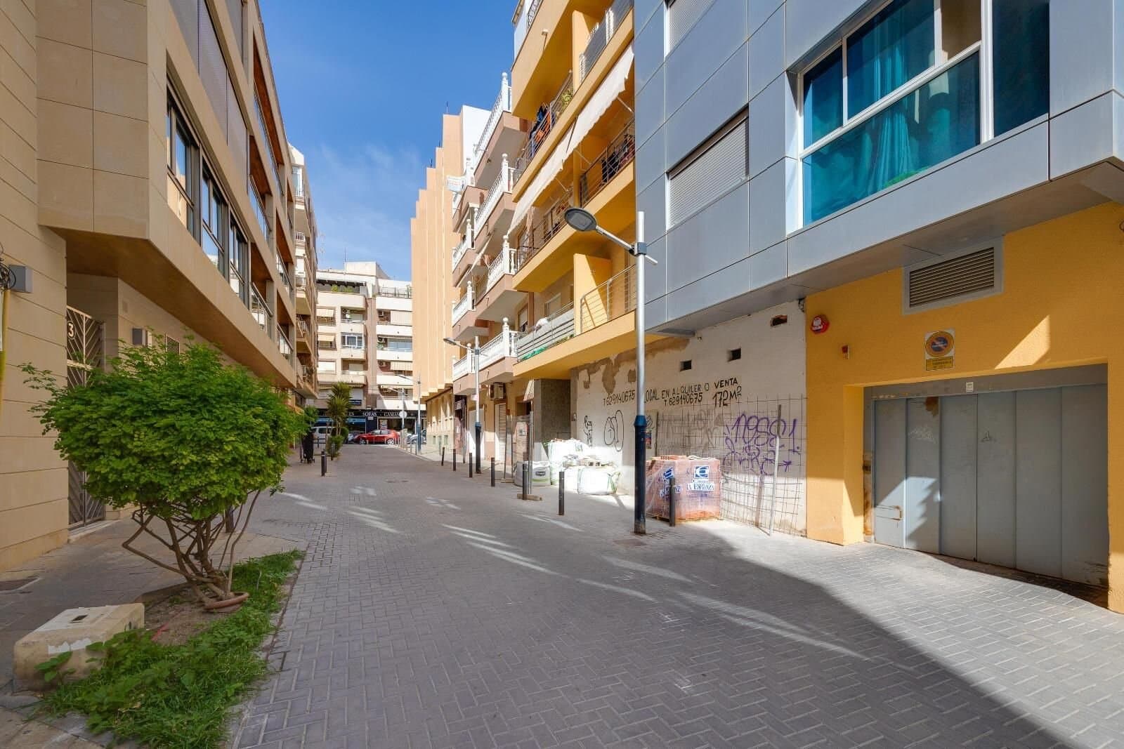3-Bedroom Penthouse in Torrevieja, Torrevieja - 27