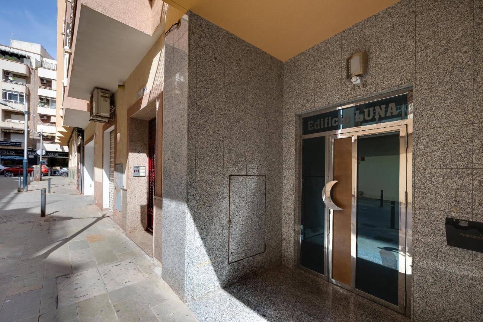 3-Bedroom Penthouse in Torrevieja, Torrevieja - 30