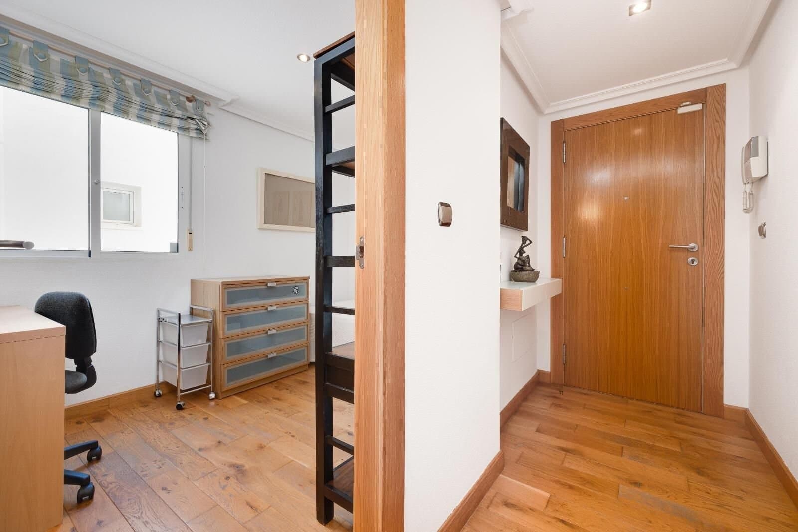 3-Bedroom Penthouse in Torrevieja, Torrevieja - 35
