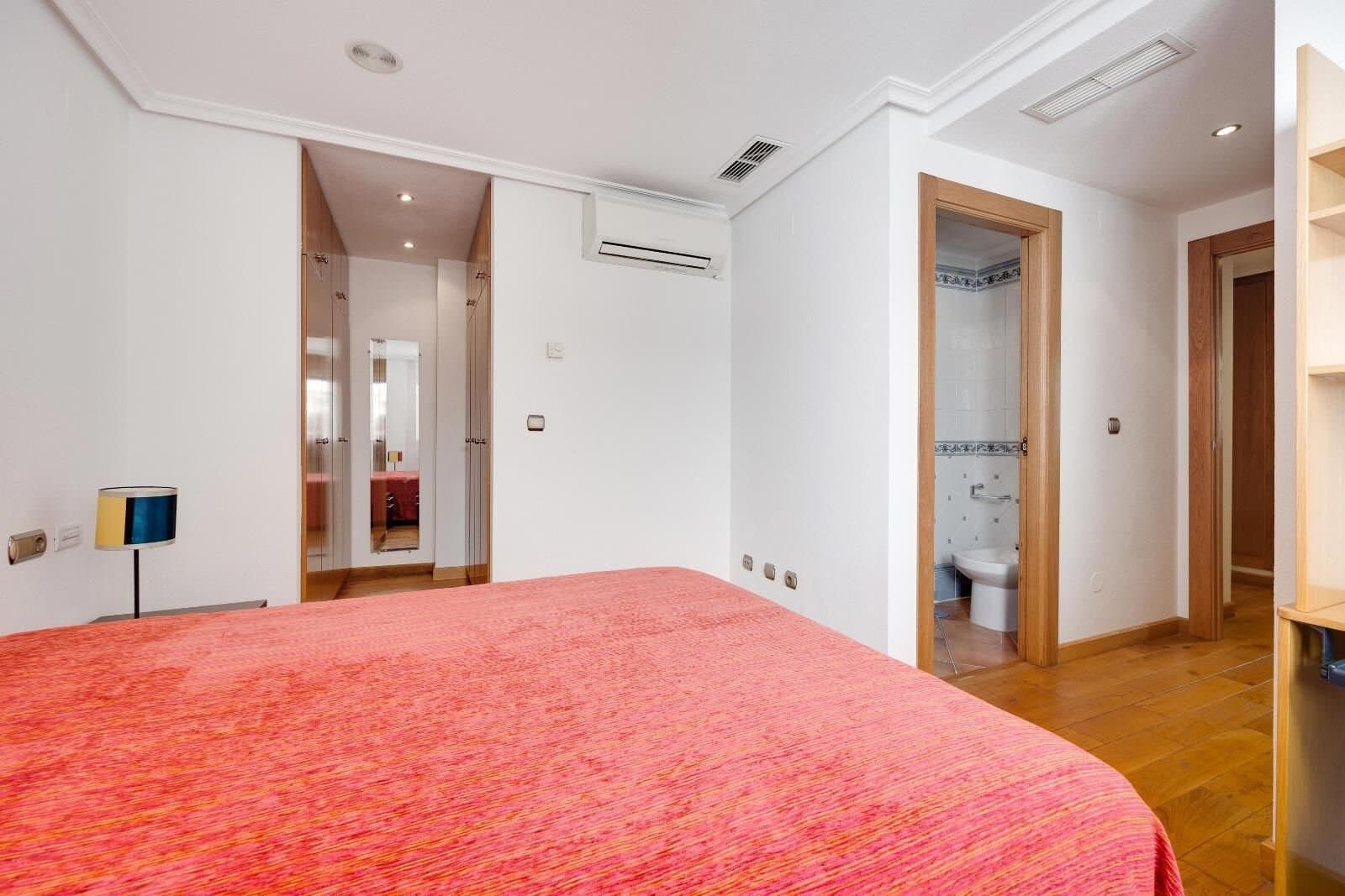 3-Bedroom Penthouse in Torrevieja, Torrevieja - 45