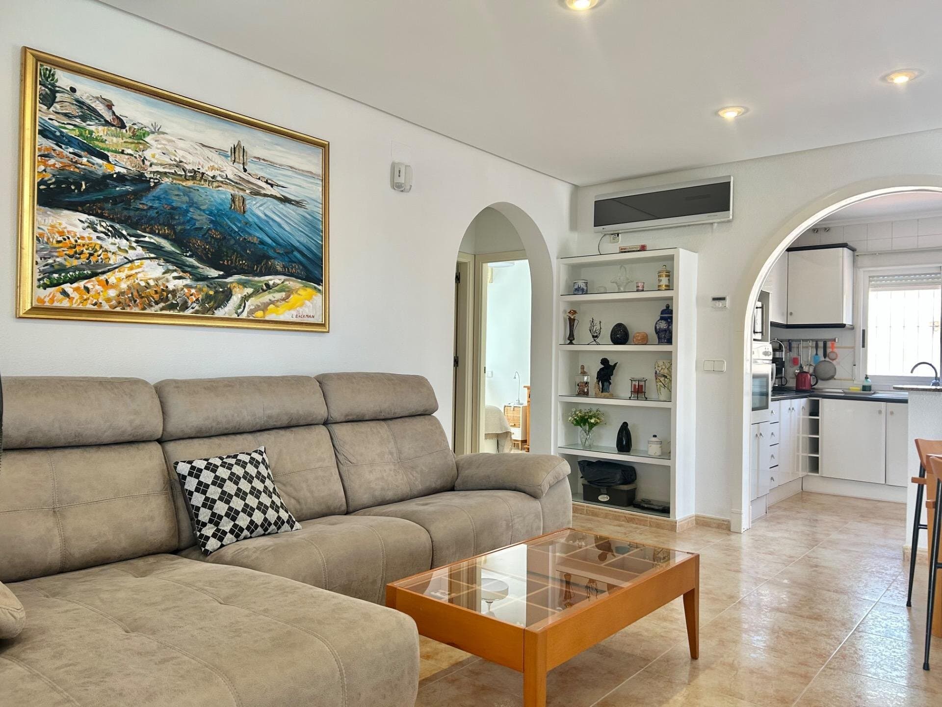 Villa de 3 Dormitorios en San Luis, Torrevieja - 11