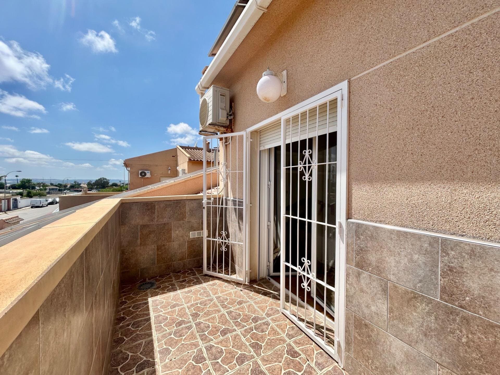 Villa de 3 Dormitorios en San Luis, Torrevieja - 26