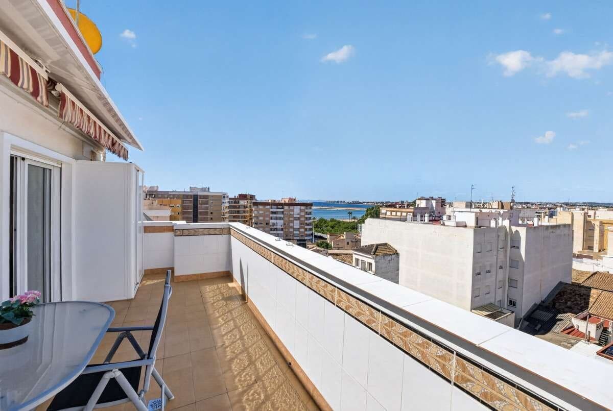 3-Bedroom Apartment in Centro, Torrevieja