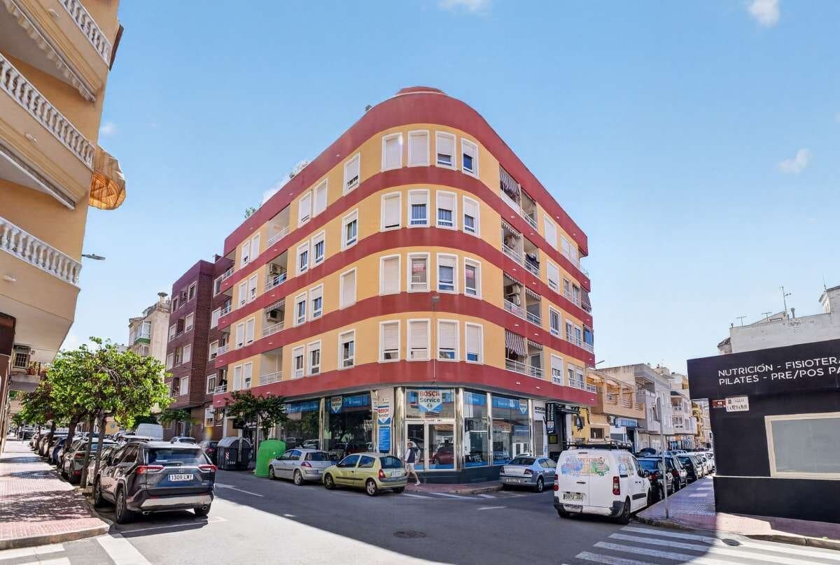 3-Bedroom Apartment in Centro, Torrevieja - 25