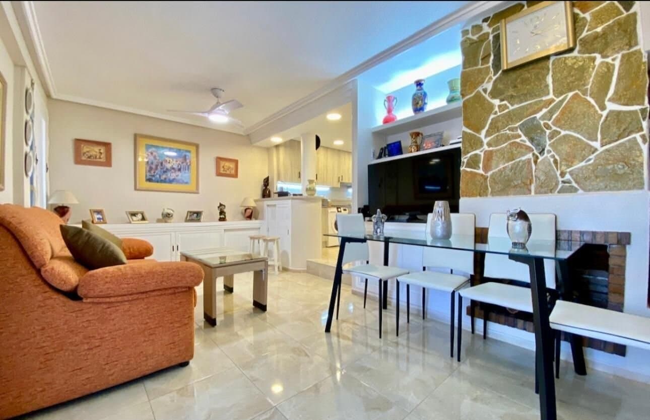 2-Bedroom Apartment in Torre la Mata, Torrevieja - 10