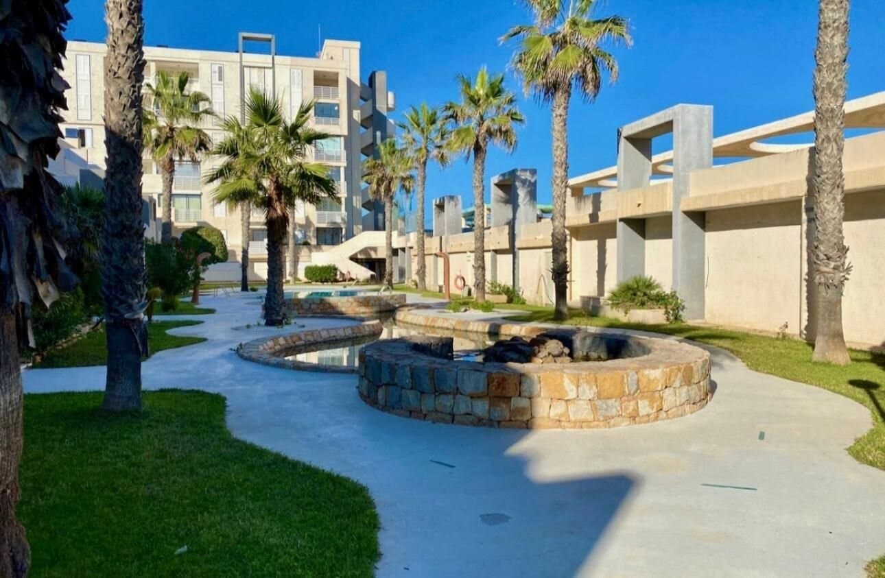 2-Bedroom Apartment in Torre la Mata, Torrevieja - 3