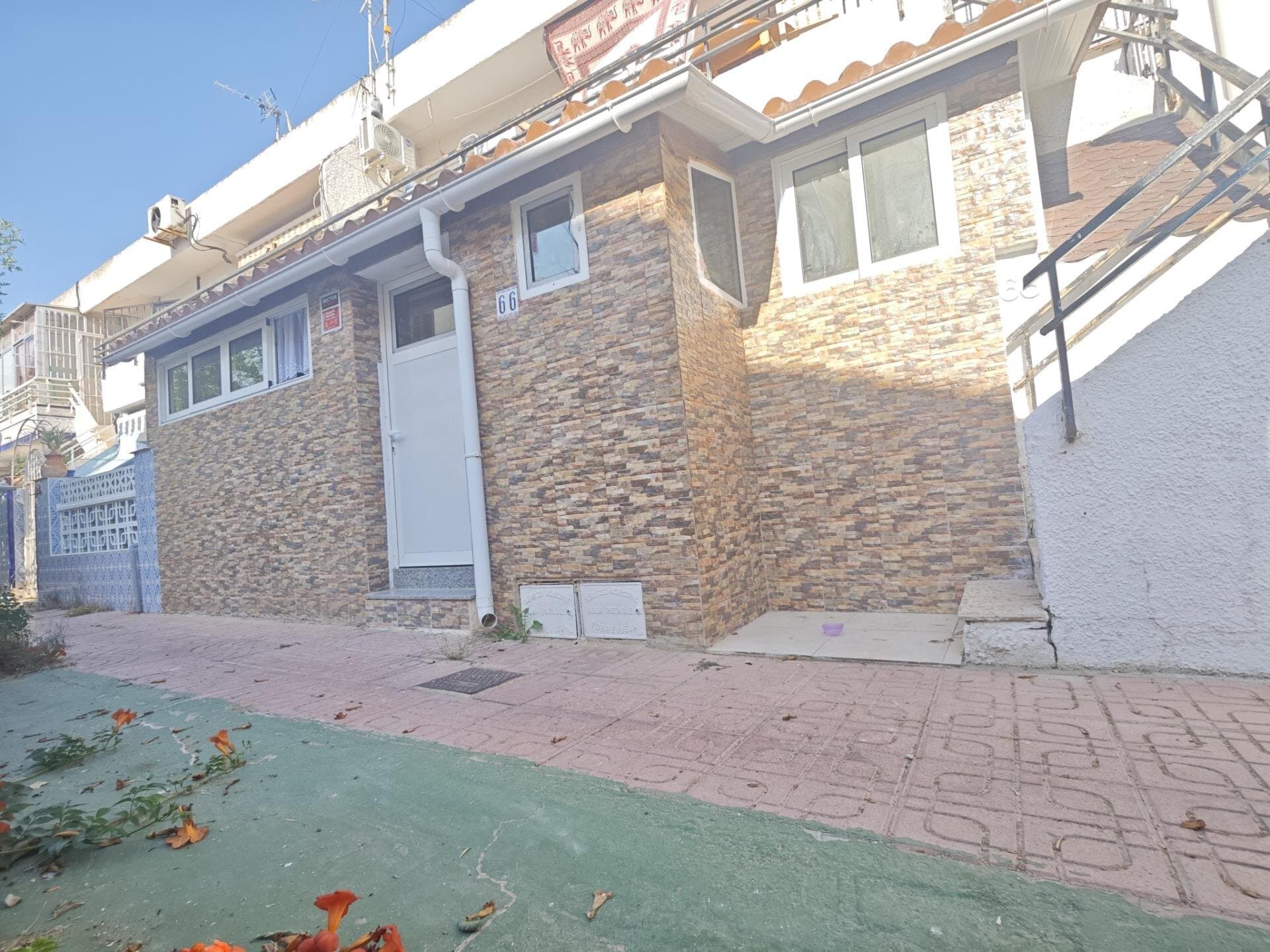 Bungalow met 2 Slaapkamers in Playa del Cura, Torrevieja - 25