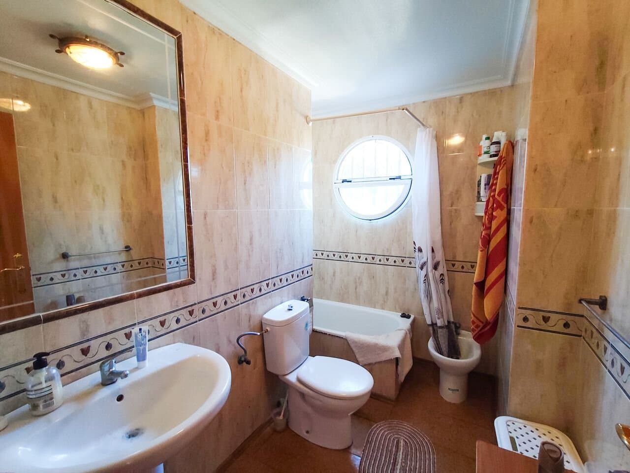 2-Bedroom Apartment in Lomas de Cabo Roig, Orihuela Costa - 16