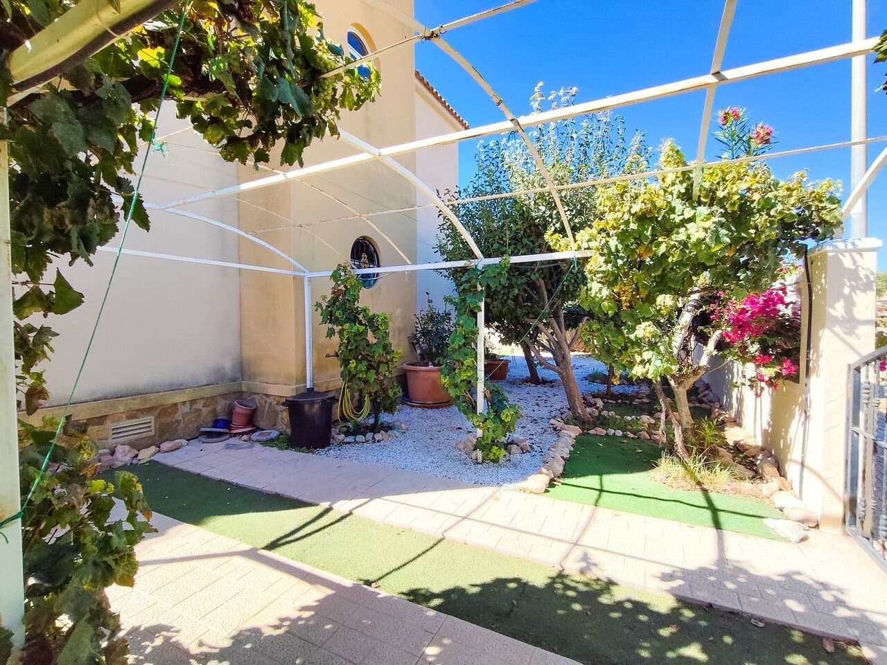 2-Bedroom Apartment in Lomas de Cabo Roig, Orihuela Costa - 27