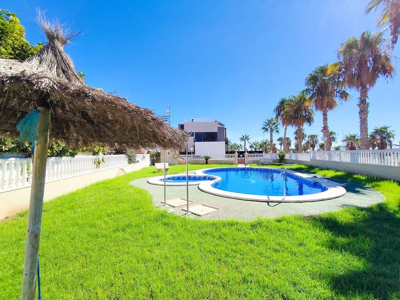 2-Bedroom Apartment in Lomas de Cabo Roig, Orihuela Costa - 31