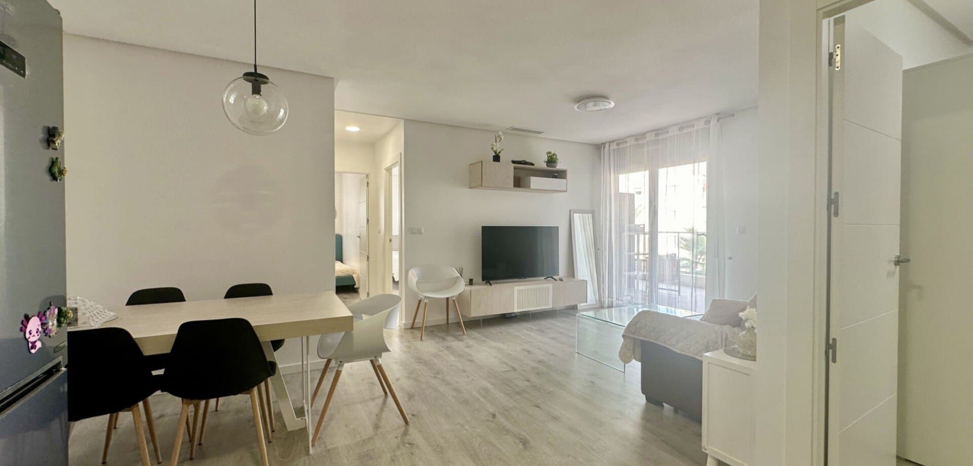 Apartamento de 3 Dormitorios en Los Dolses, Orihuela Costa - 2