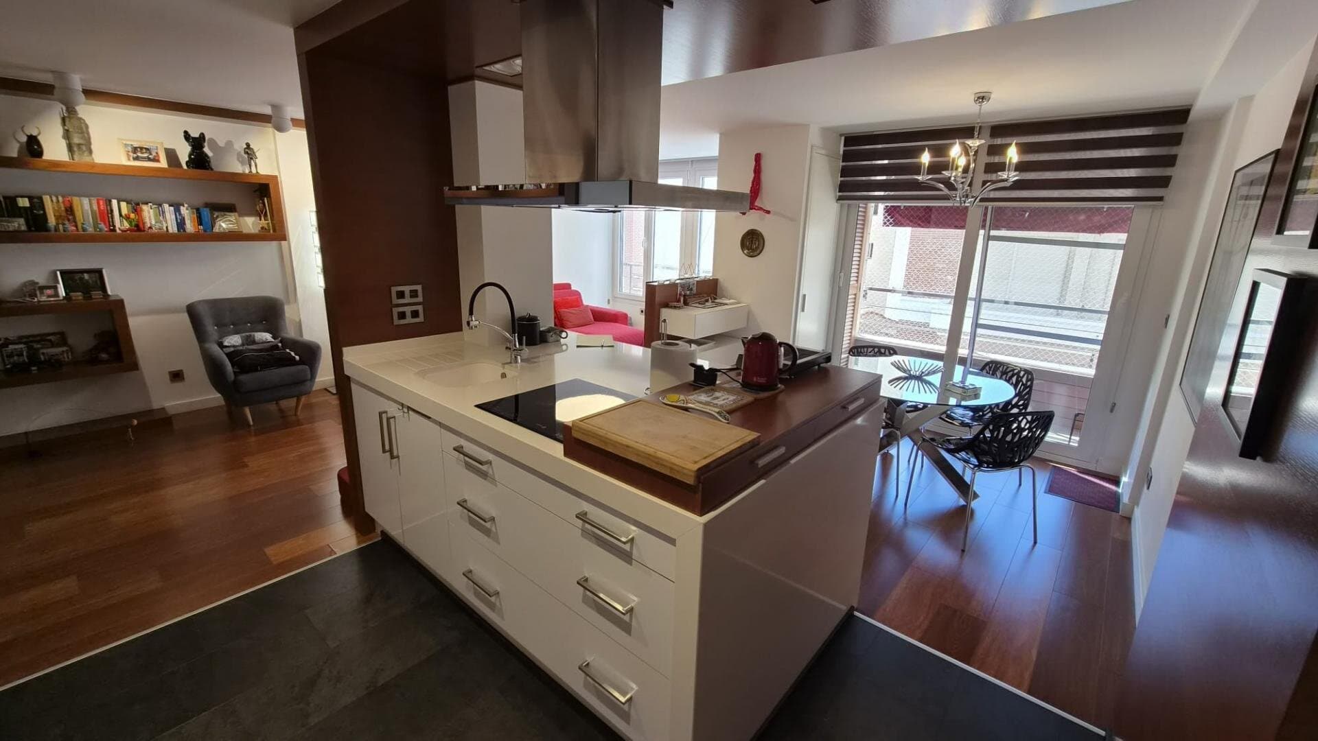 4-Bedroom Apartment in Centro, Torrevieja - 2