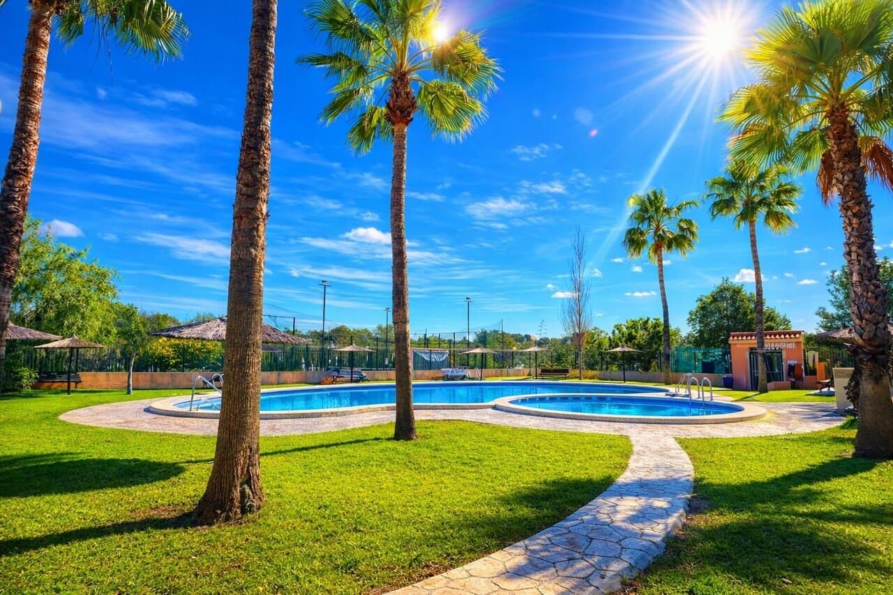 2-Bedroom Apartment in La Siesta, Torrevieja - 2