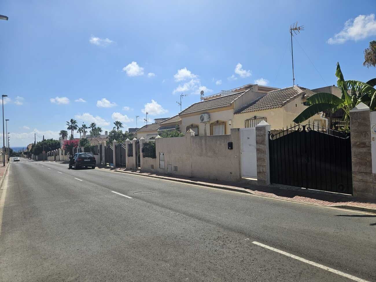 3-Bedroom Villa in Centro, Torrevieja - 13