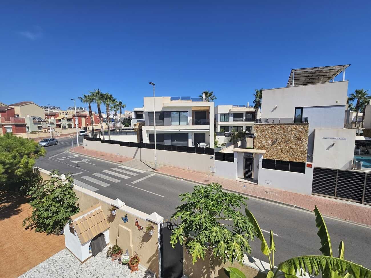 3-Bedroom Villa in Centro, Torrevieja - 20