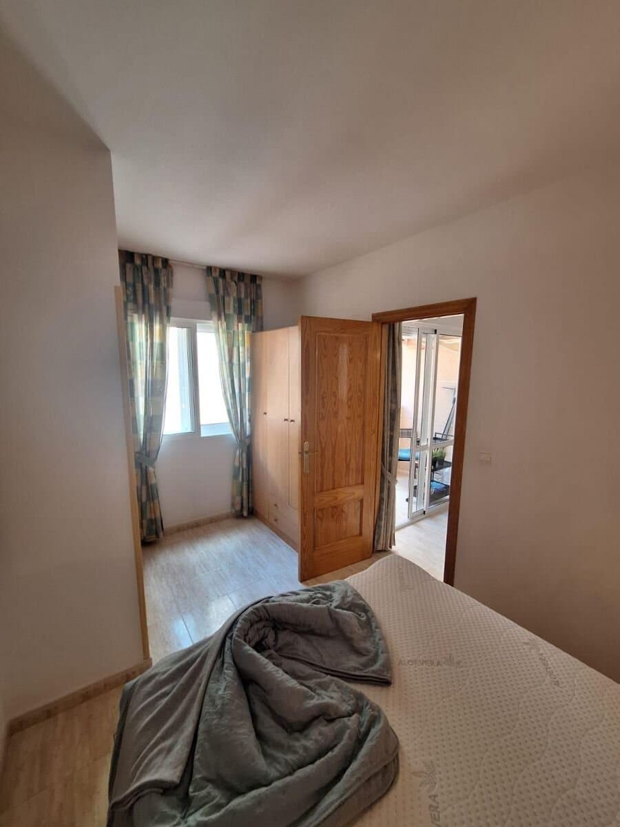 Apartamento de 3 Dormitorios en Estacion de Autobuses, Torrevieja - 16