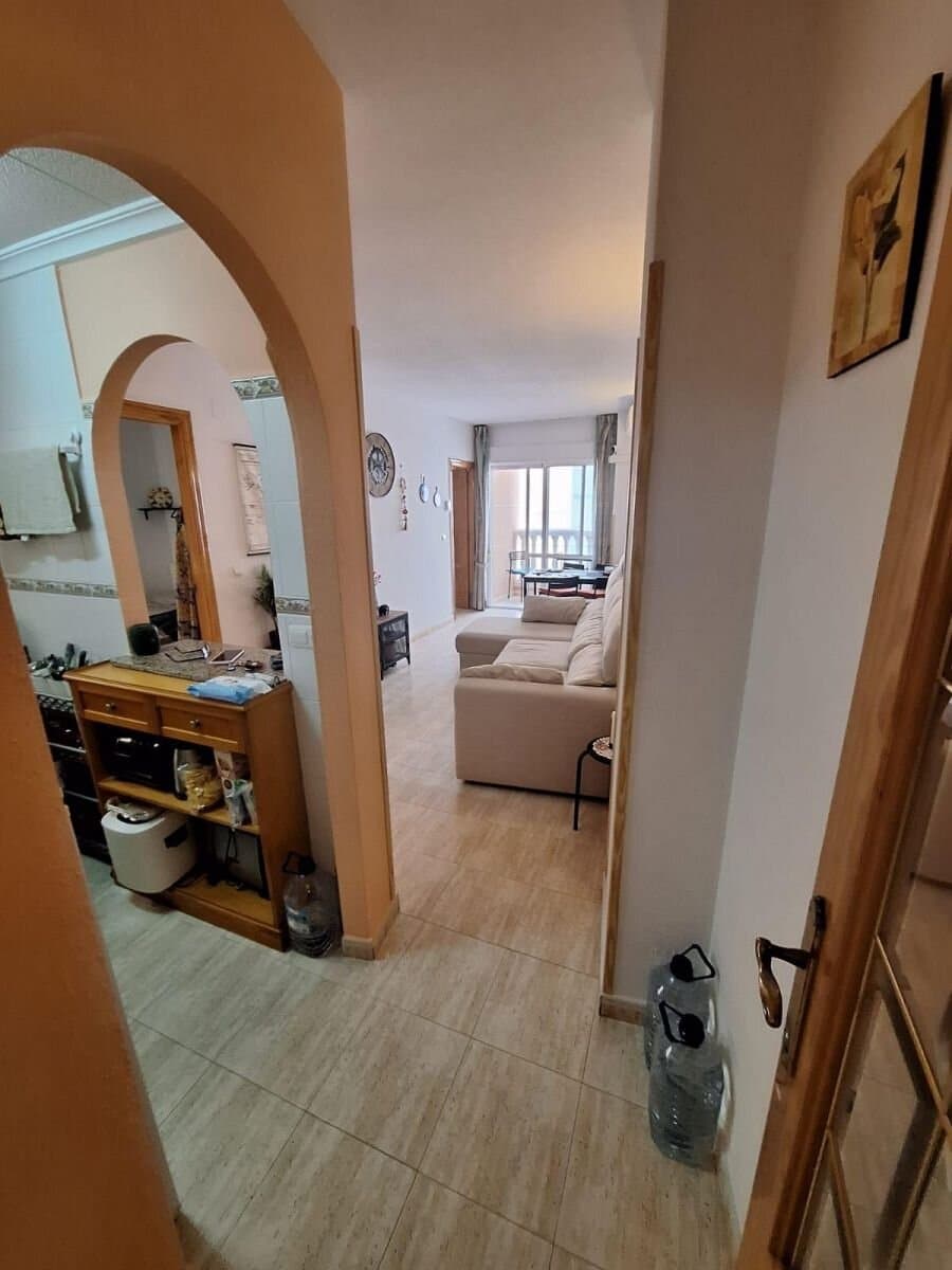 Apartamento de 3 Dormitorios en Estacion de Autobuses, Torrevieja - 9