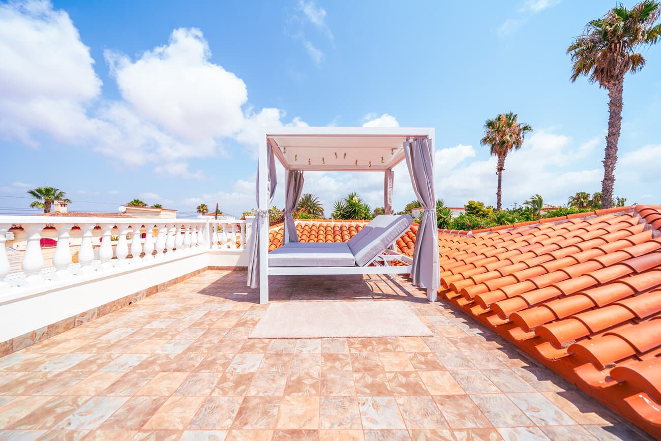 4-Bedroom Villa in La Siesta - El Salado - Torreta, Torrevieja - 37