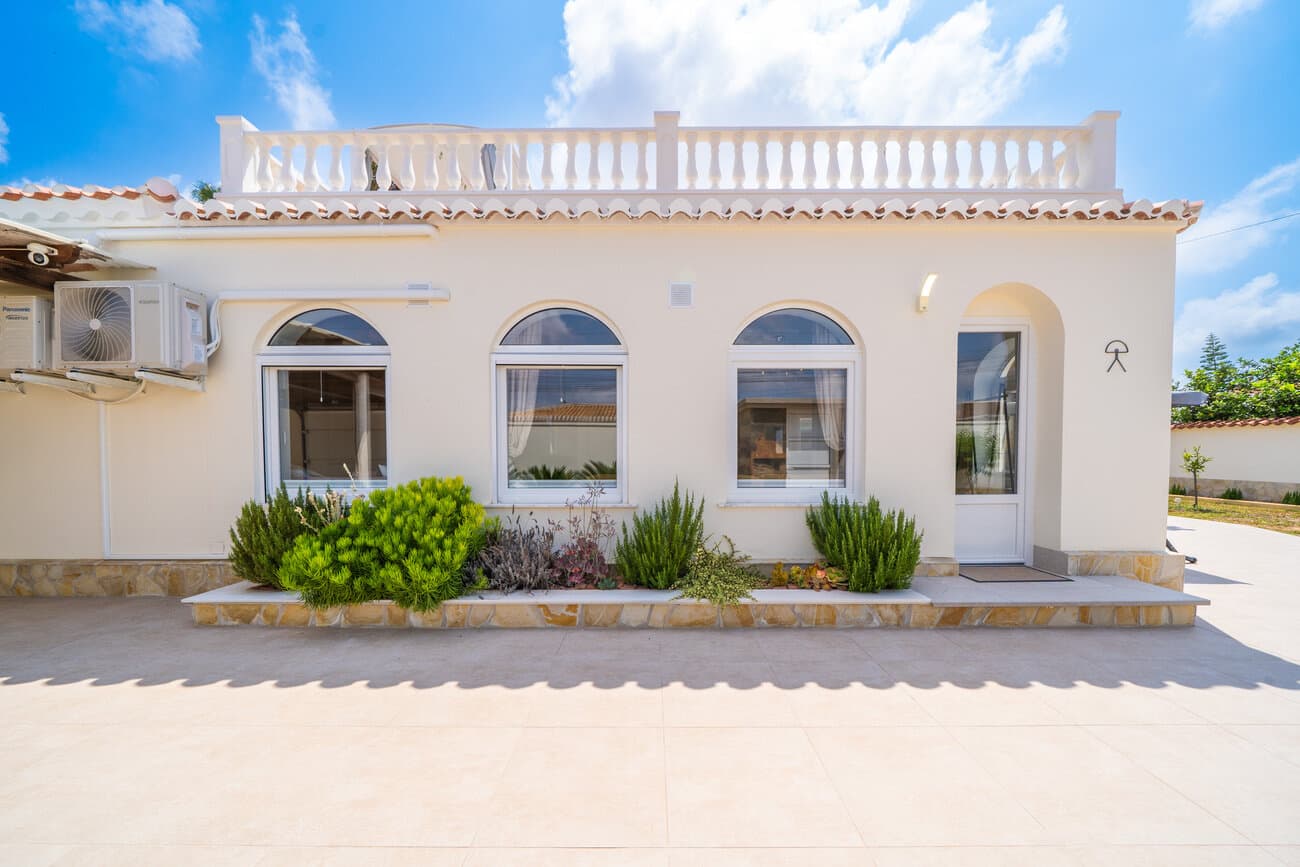 4-Bedroom Villa in La Siesta - El Salado - Torreta, Torrevieja - 48