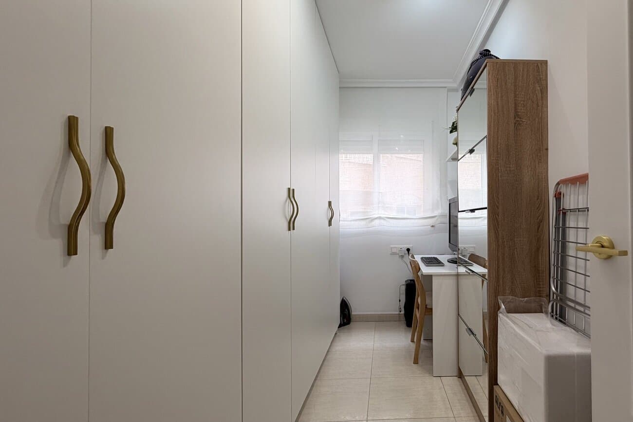 3-Bedroom Apartment in Torrevieja - 20