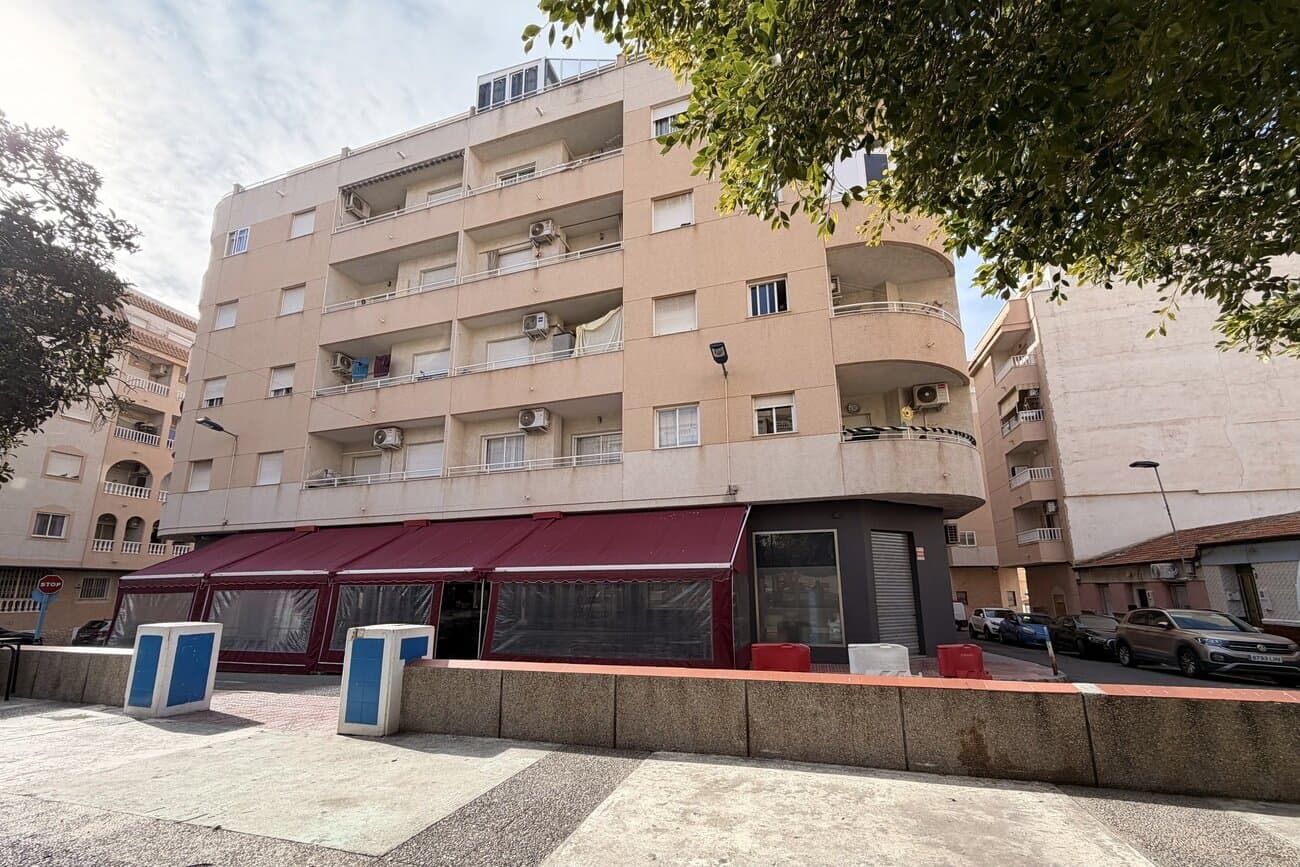 3-Bedroom Apartment in Torrevieja - 28