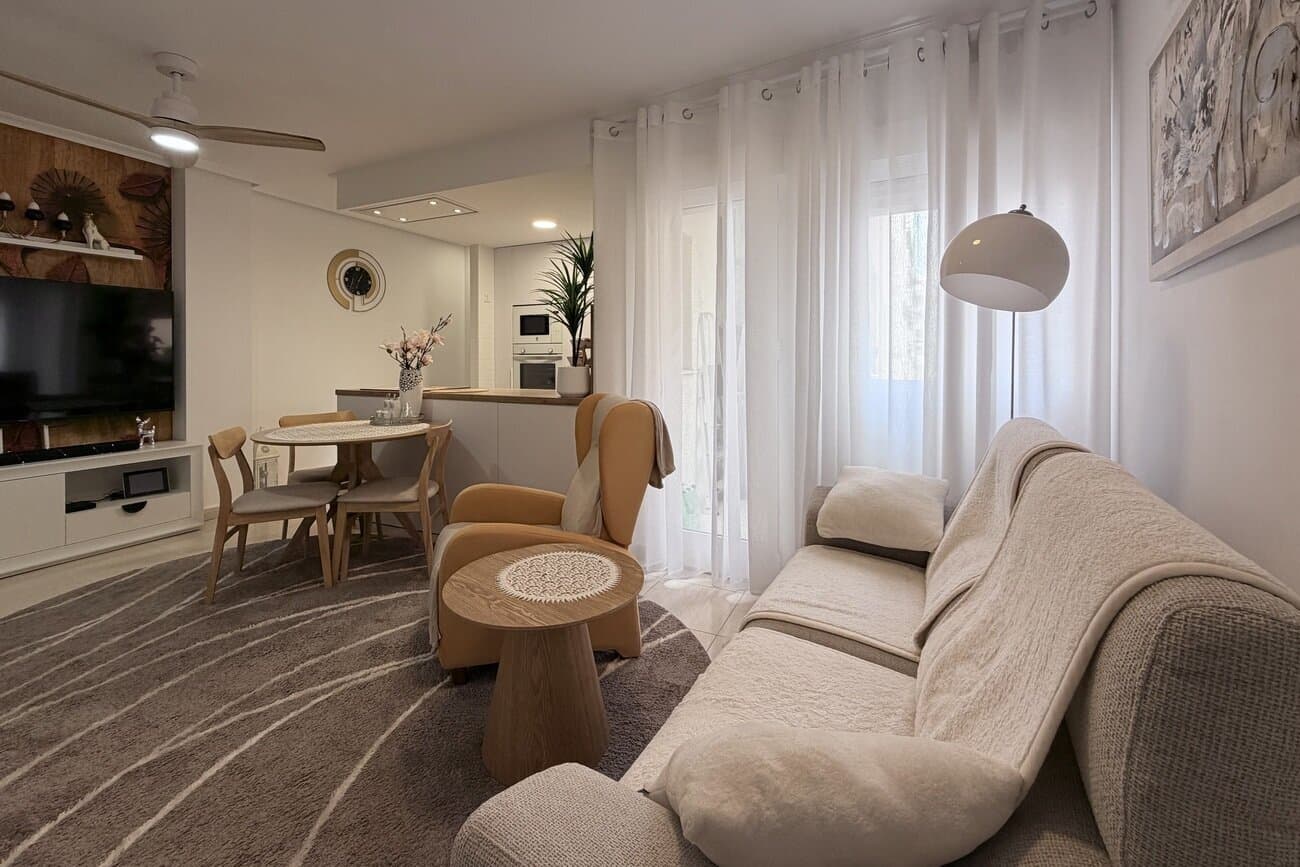 3-Bedroom Apartment in Torrevieja - 3