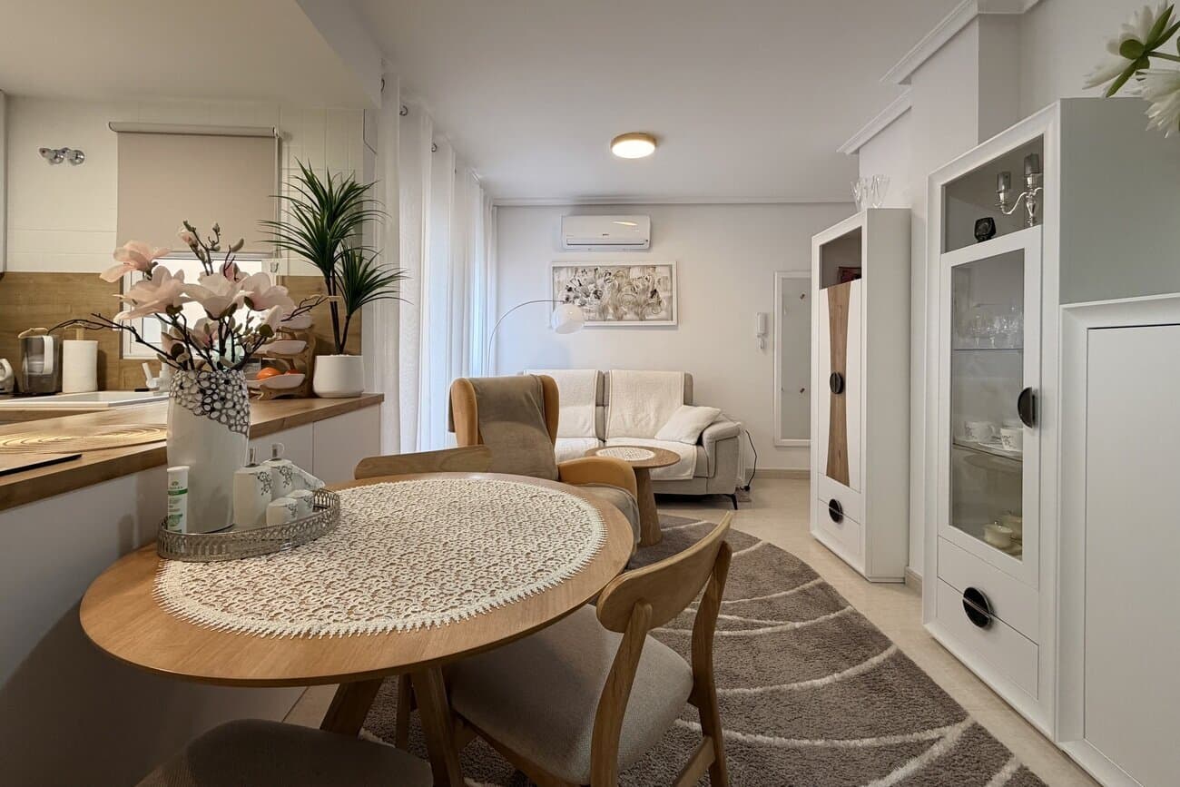 3-Bedroom Apartment in Torrevieja - 8