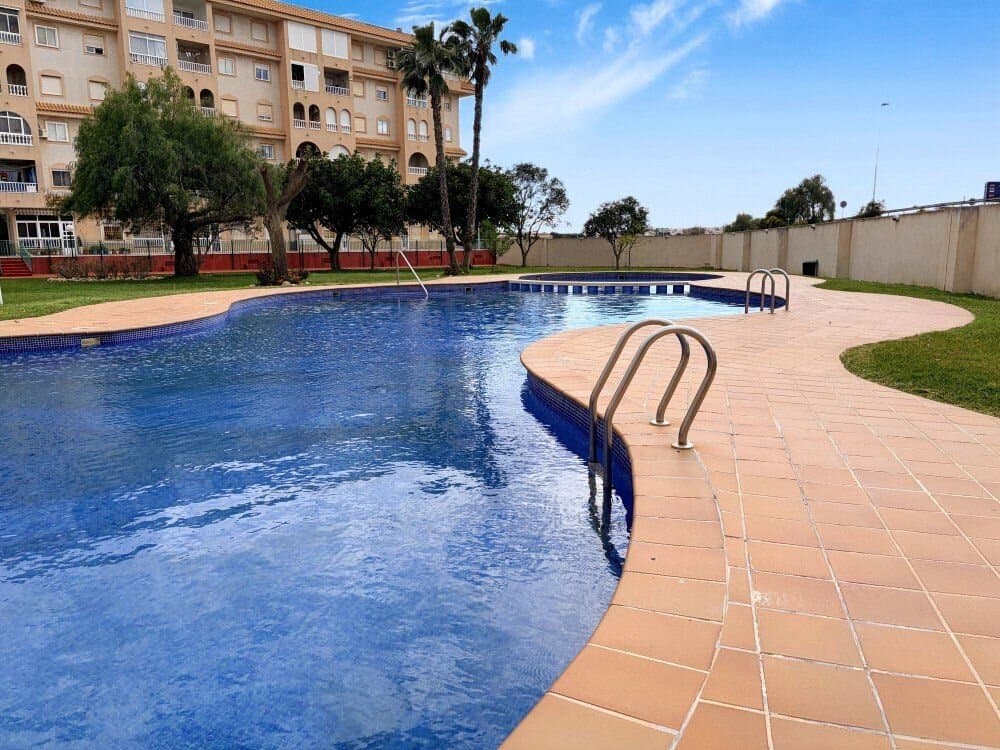 Ático de 2 Dormitorios en Torrevieja, Torrevieja - 2