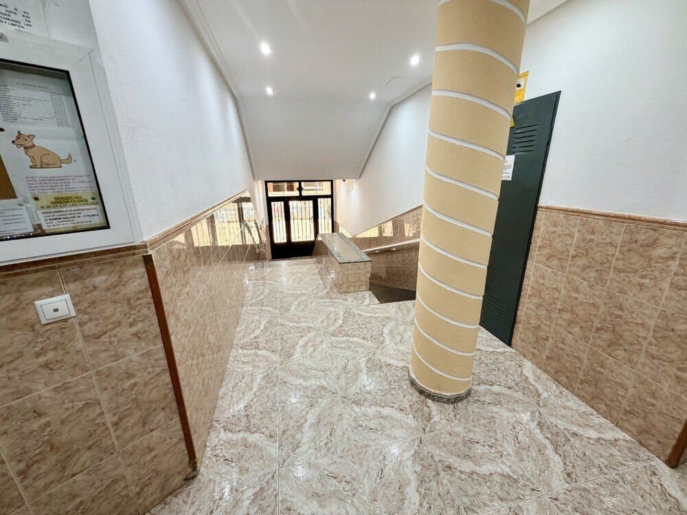 Ático de 2 Dormitorios en Torrevieja, Torrevieja - 9