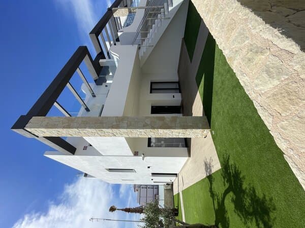 3-Zimmer Stadthaus in Torrevieja