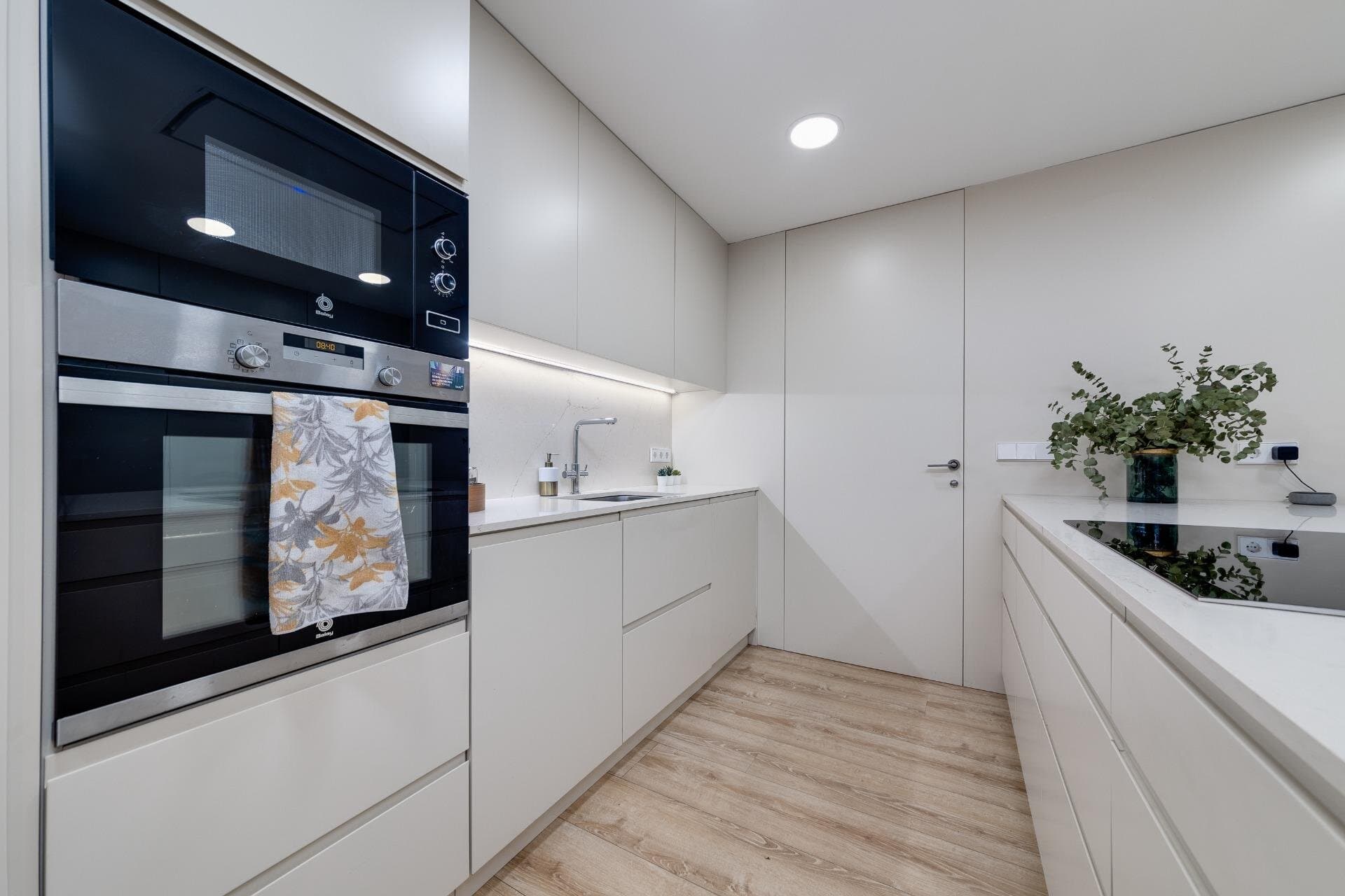 4-Bedroom Apartment in Torrevieja - 15