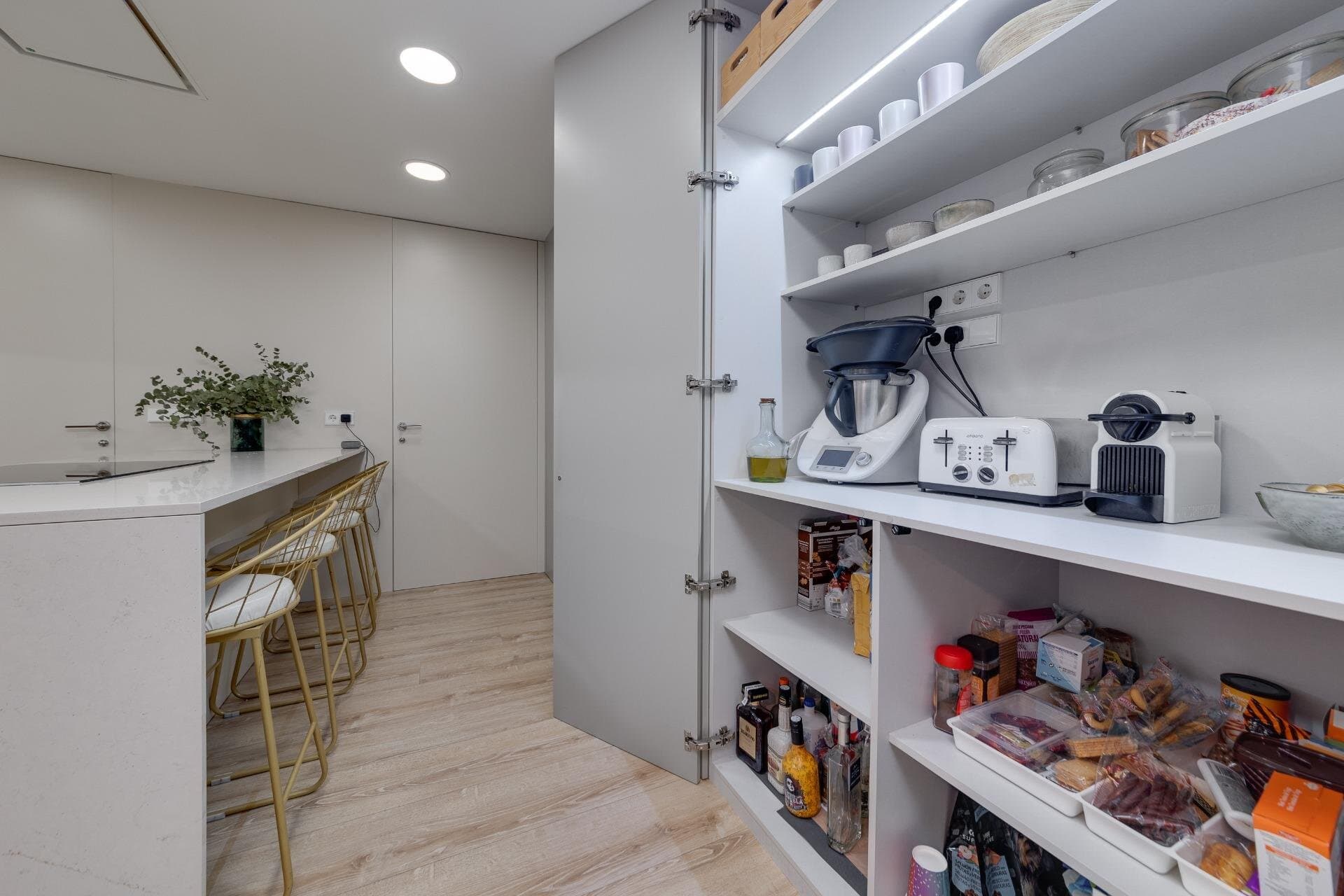4-Bedroom Apartment in Torrevieja - 17