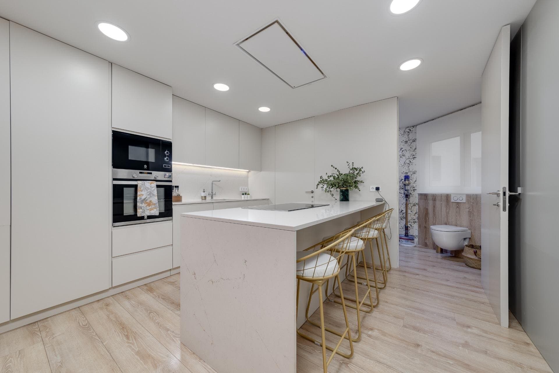 4-Bedroom Apartment in Torrevieja - 18