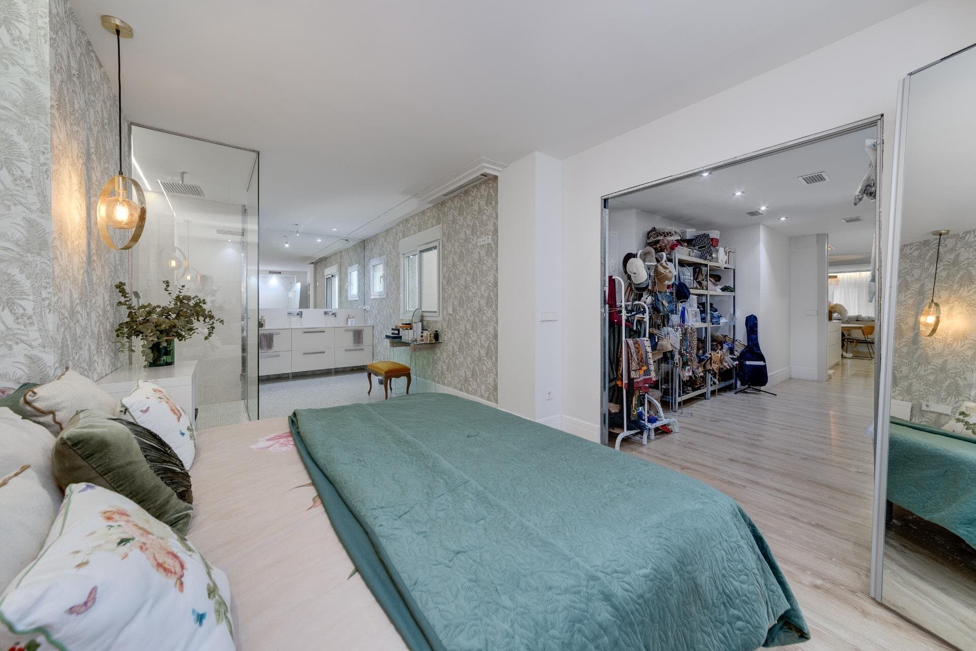 4-Bedroom Apartment in Torrevieja - 23