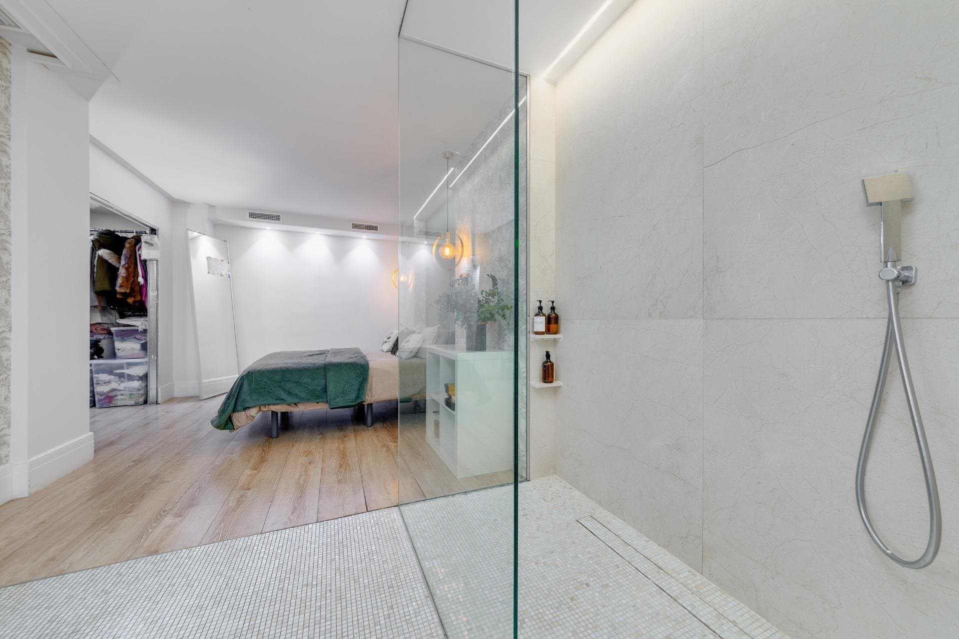 4-Bedroom Apartment in Torrevieja - 30