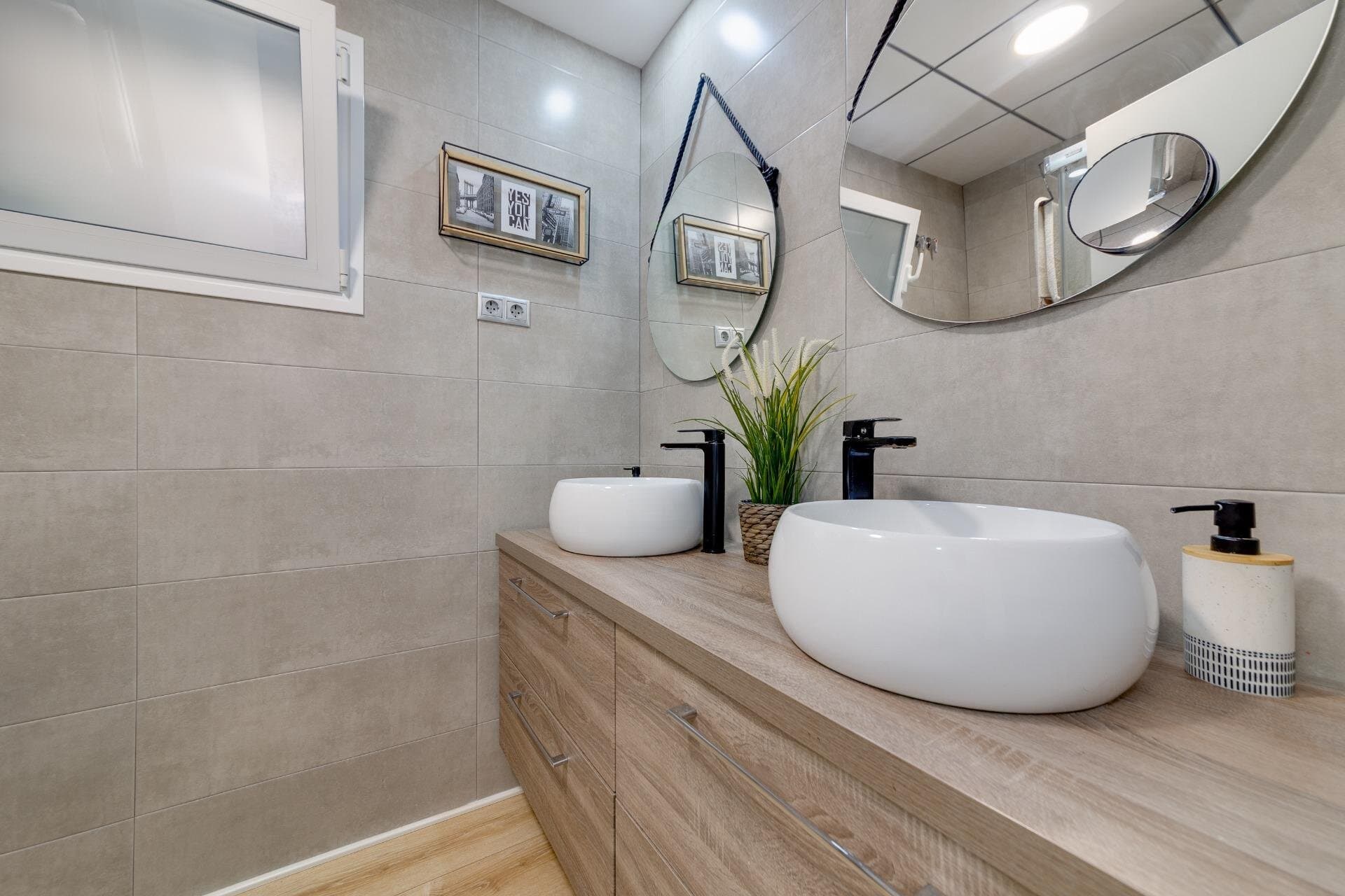 4-Bedroom Apartment in Torrevieja - 64