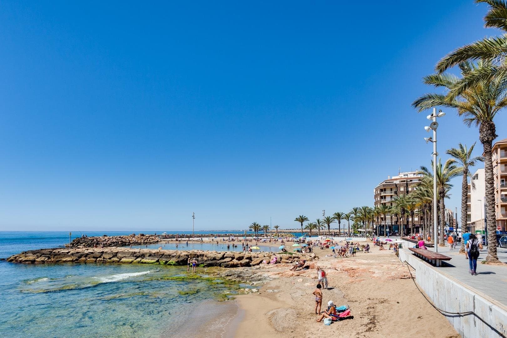 4-Bedroom Apartment in Torrevieja - 77