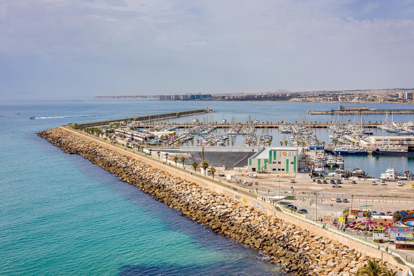 4-Bedroom Apartment in Torrevieja - 80